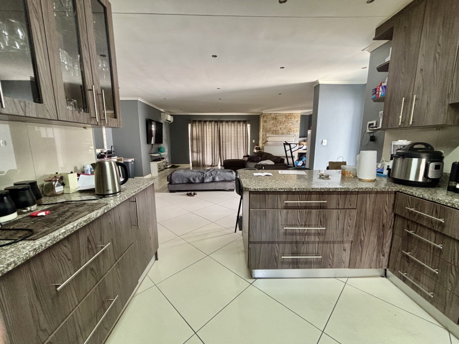 3 Bedroom Property for Sale in Brackenfell South Western Cape